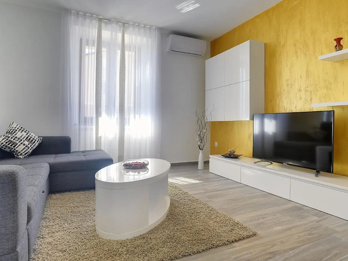 Comfortable House With Private Pool Ližnjan Croazia
